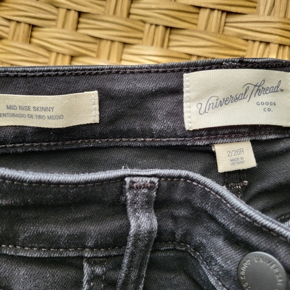 Black Skinny Leg Ripped Jeans - Picture 5 of 5